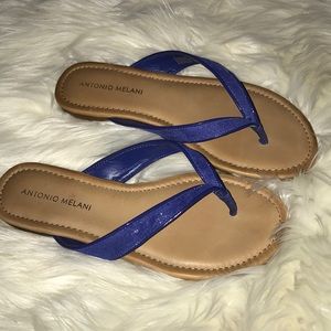 Antonio Melani flip flops in blue size 7